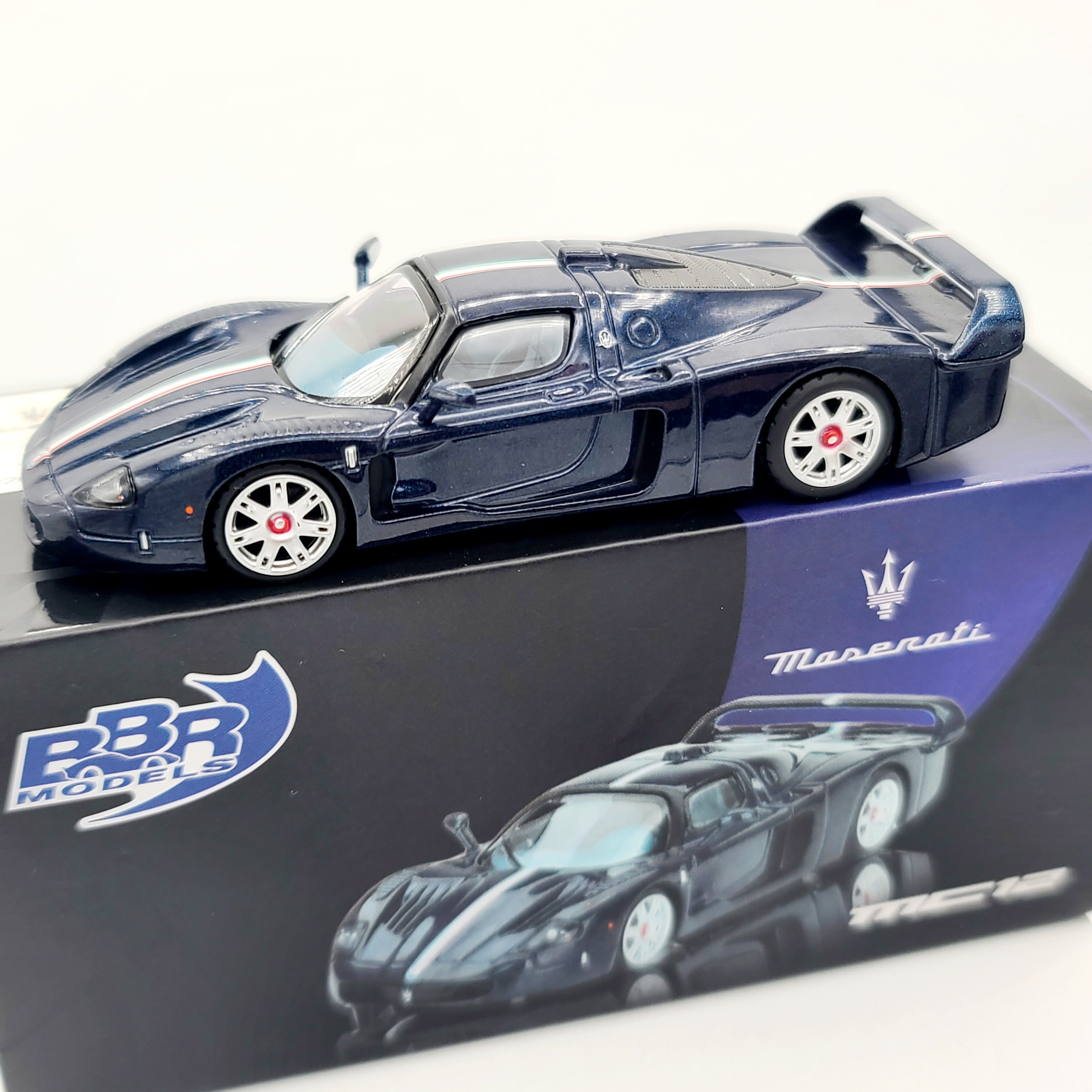 BBR Models Maserati MC12 Stradale - 1:64, Blue Metallic w/ Stripe (2024 Limited Edition)